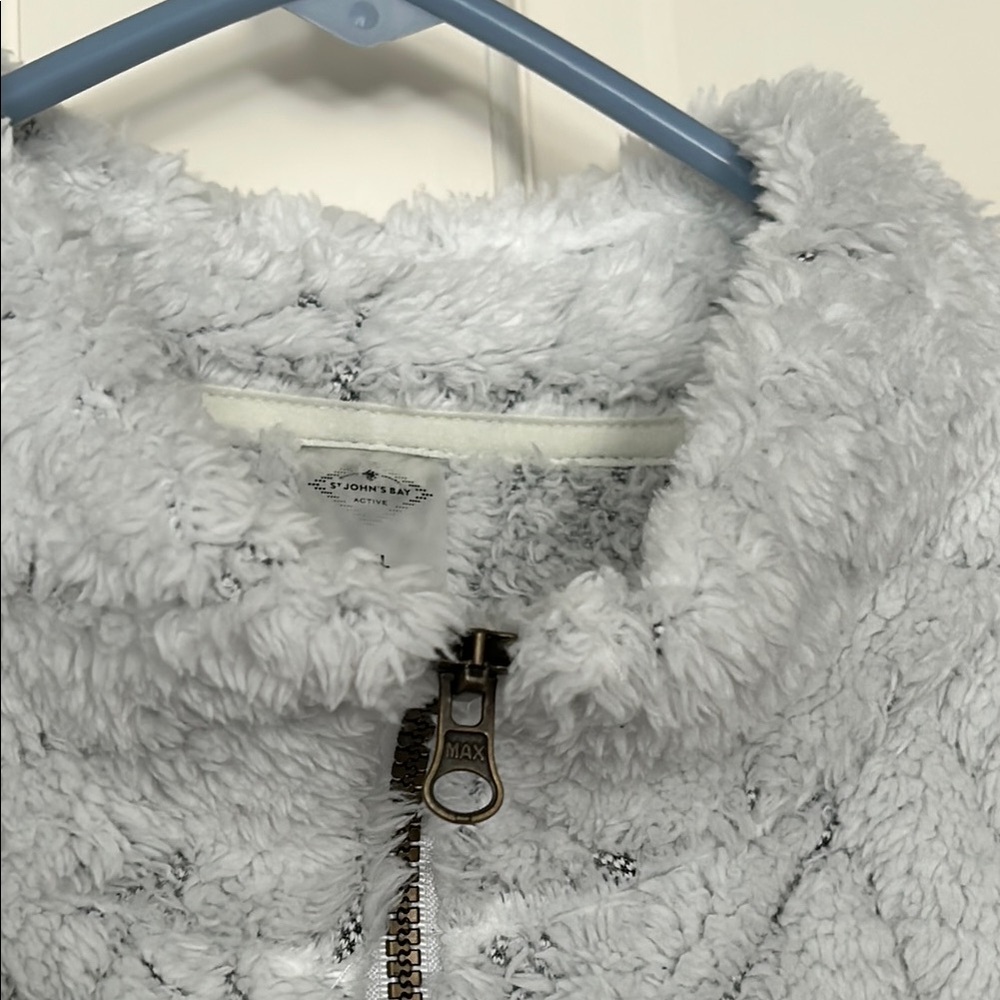 St. John's Bay XXL White Teddy Jacket with Quilted Design - Picture 7 of 11